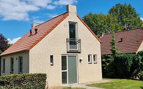 Recreatiewoning Maas En Waal 44
